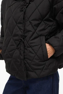 Vila Abrigo acolchado cuello chimenea Negro Online