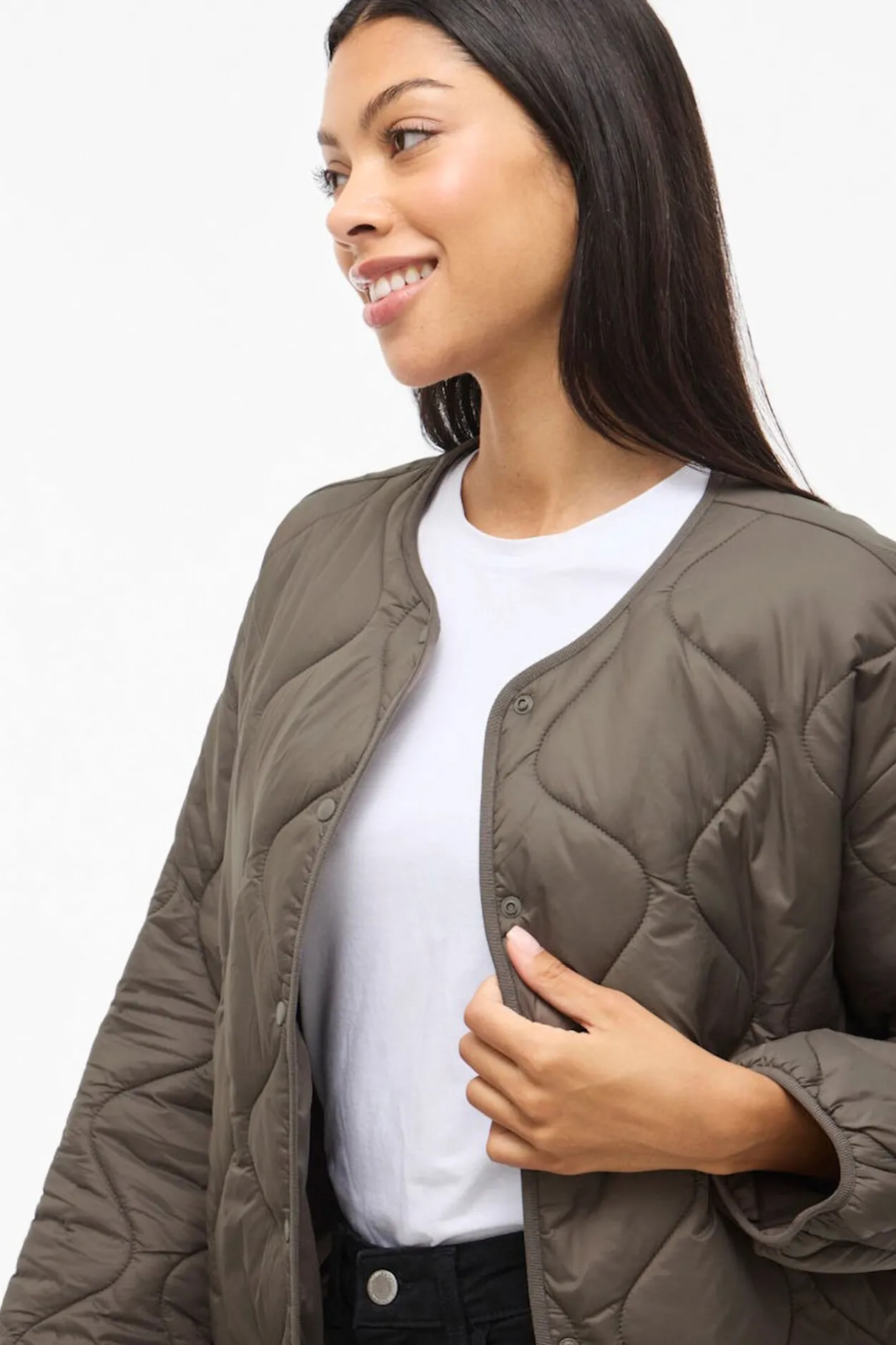 Vila Abrigo acolchado ultraligero Beige Clearance