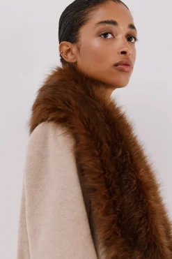 Cortefiel Abrigo con detalle efecto pelo Beige Discount