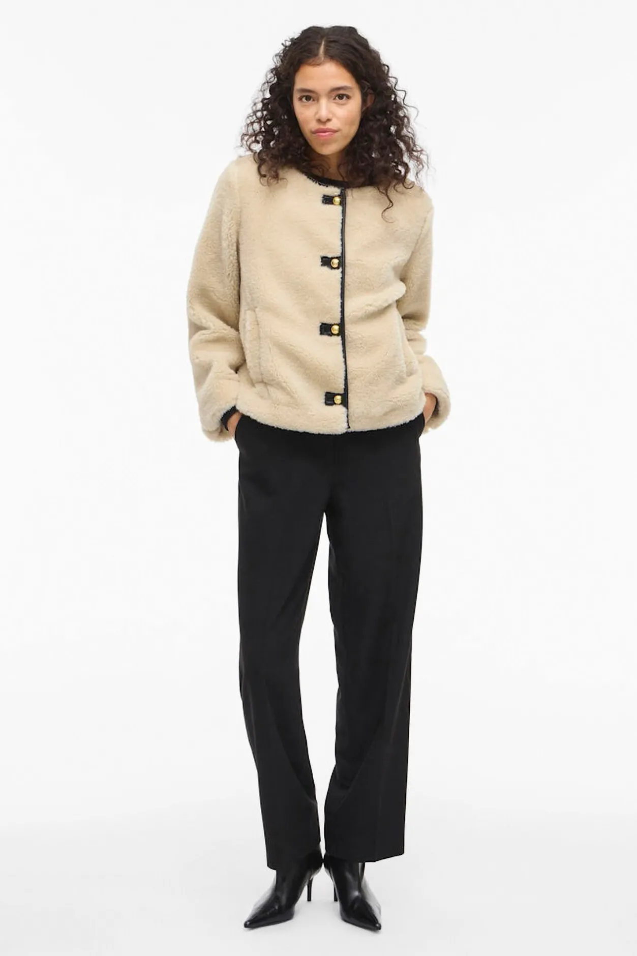 Vila Abrigo efecto borreguillo Beige New