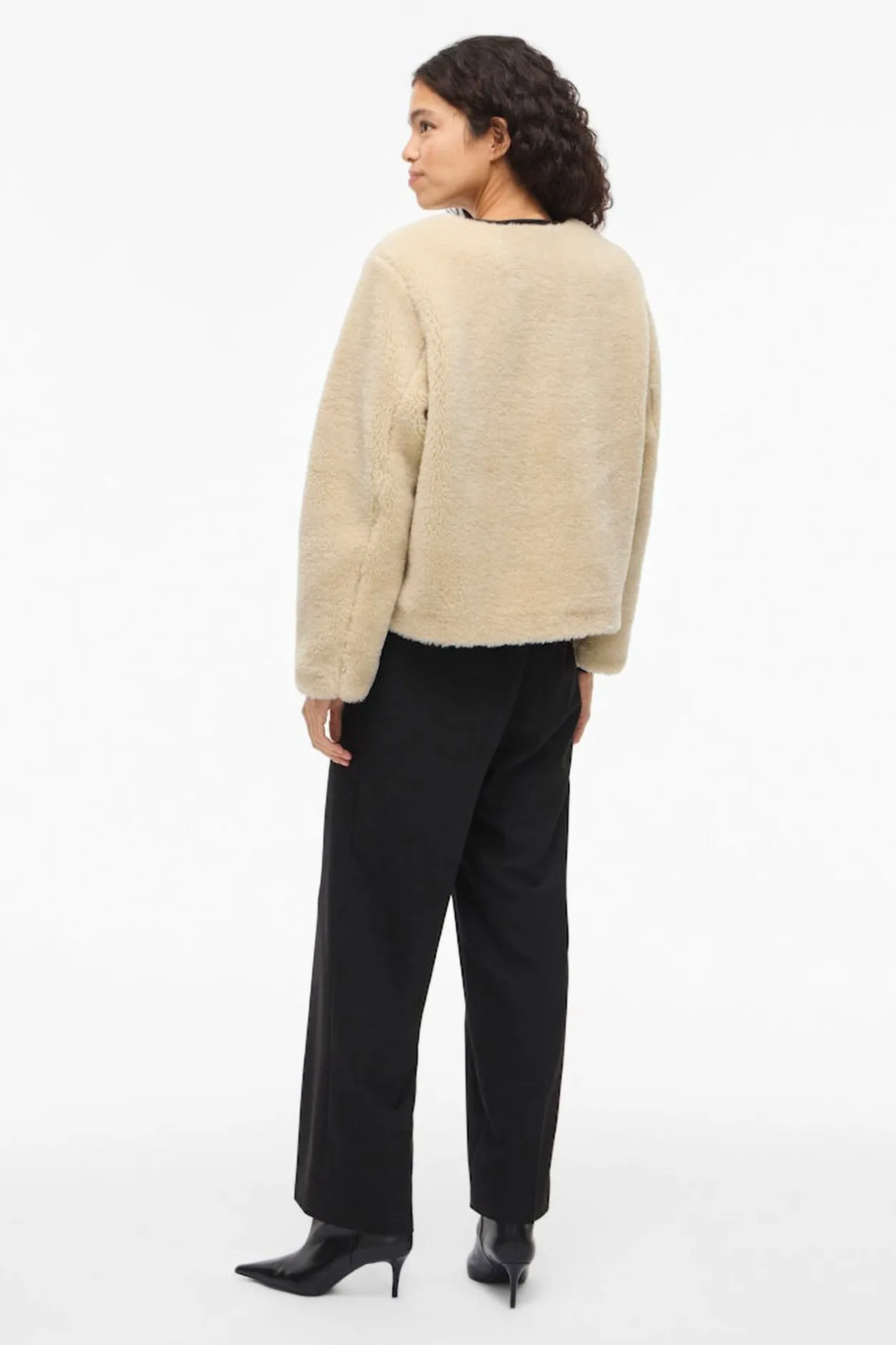 Vila Abrigo efecto borreguillo Beige New