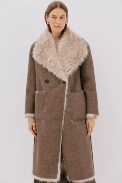 Cortefiel Abrigo largo efecto pelo reversible Marrón oscuro Best