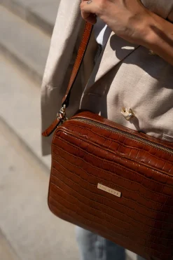 The Code Bandolera charlotte praline Marr&oacute;n Outlet