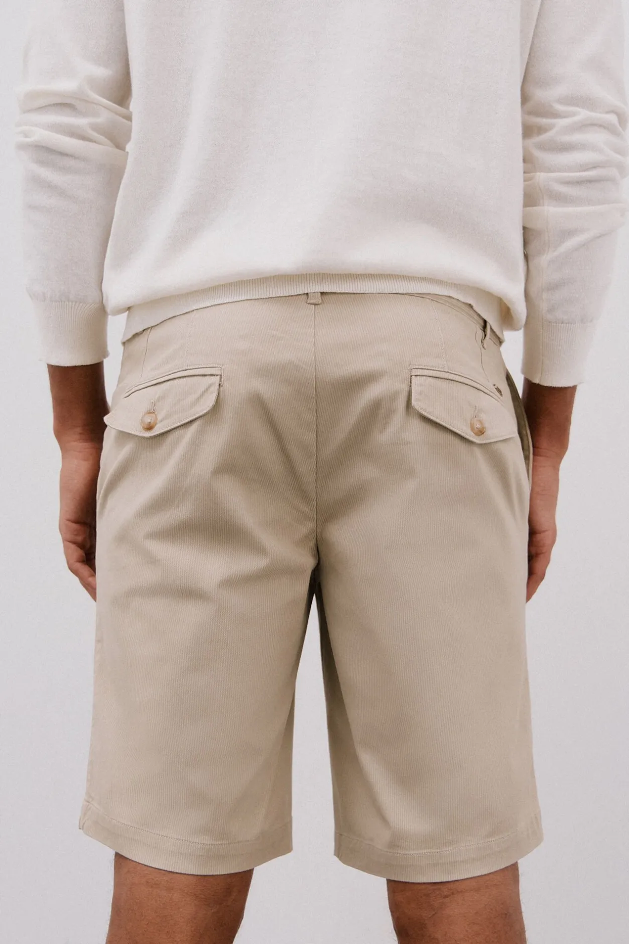 Cortefiel Bermuda chino estampada Beige
