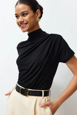 Trendyol Blusa ajustada negro Clearance