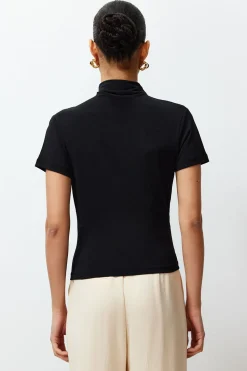 Trendyol Blusa ajustada negro Clearance