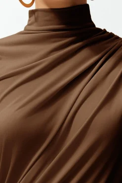 Trendyol Blusa con cuello alto marr&oacute;n Clearance