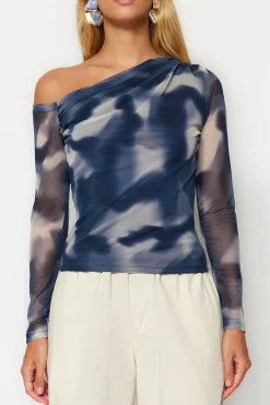 Trendyol Blusa con cuello asimétrico verde Online