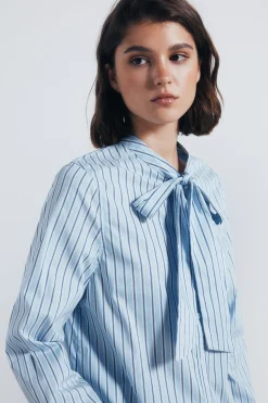 Springfield Blusa cuello lazo rayas azul New