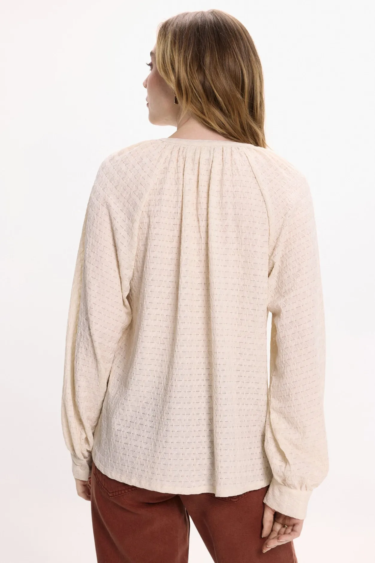 Vila Blusa de manga larga con cuello mao Beige Clearance