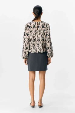 Object Blusa tejido bordado Estampado beige New