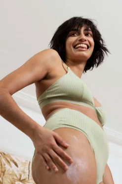 The Body Shop Body Butter British Rose 50ml Multicolor Hot