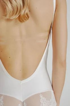 Ivette Bridal Body sin espalda con copa push up en blanco marfil Online