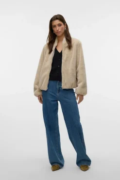 Vero Moda Bomber efecto pelo Beige Discount