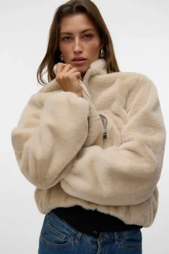 Vero Moda Bomber efecto pelo Beige Discount