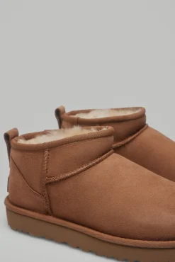 Ugg Bota Classic Ultra Marr&oacute;n Hot
