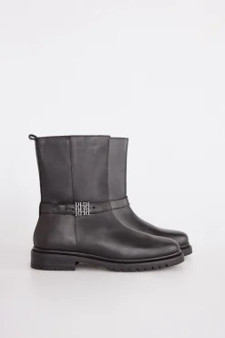 Pedro del Hierro Botin plano de piel con hebilla de logo Negro Clearance