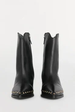 Pedro del Hierro Botin tacón con tachas en piel Negro Outlet