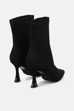 Alma en Pena Botín ajustado tacón aguja Negro Sale