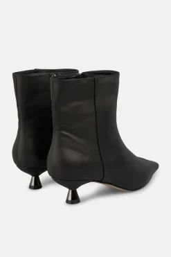 Alma en Pena Botín tacón metalizado Negro Hot