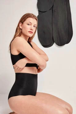 Gisela Braga alta faja reductora negro New