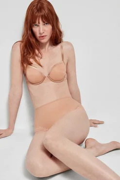 Gisela Braga alta sin costuras nude Hot