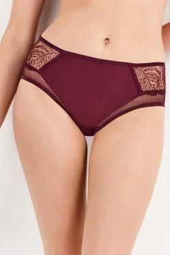 Gisela Braga ancha detalles transparencias burdeos Online