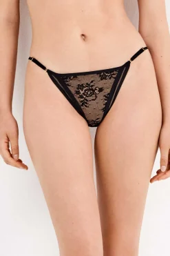 Gisela Braga brasileña encaje all-over negro New