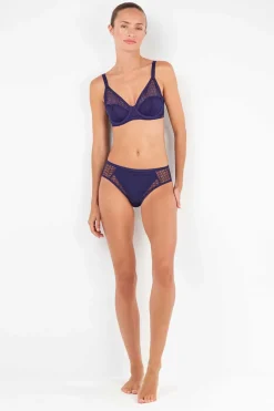 Gisela Braga tiro medio con tul jacqard azul