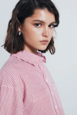 Springfield Camisa cropped rayas rojo Online