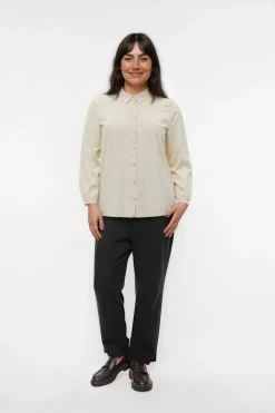 Vero Moda Curve Camisa de algodón de manga larga talla grande Beige Hot