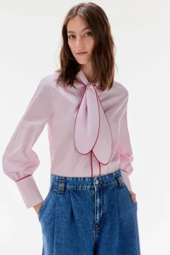 TFP by Tamara Falcó Camisa rayas lazo Burdeos