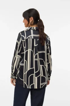 Vero Moda Curve Camisa satinada de manga larga talla grande Negro Hot