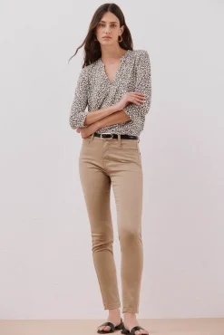 Cortefiel Camiseta básica escote mão Estampado blanco Best