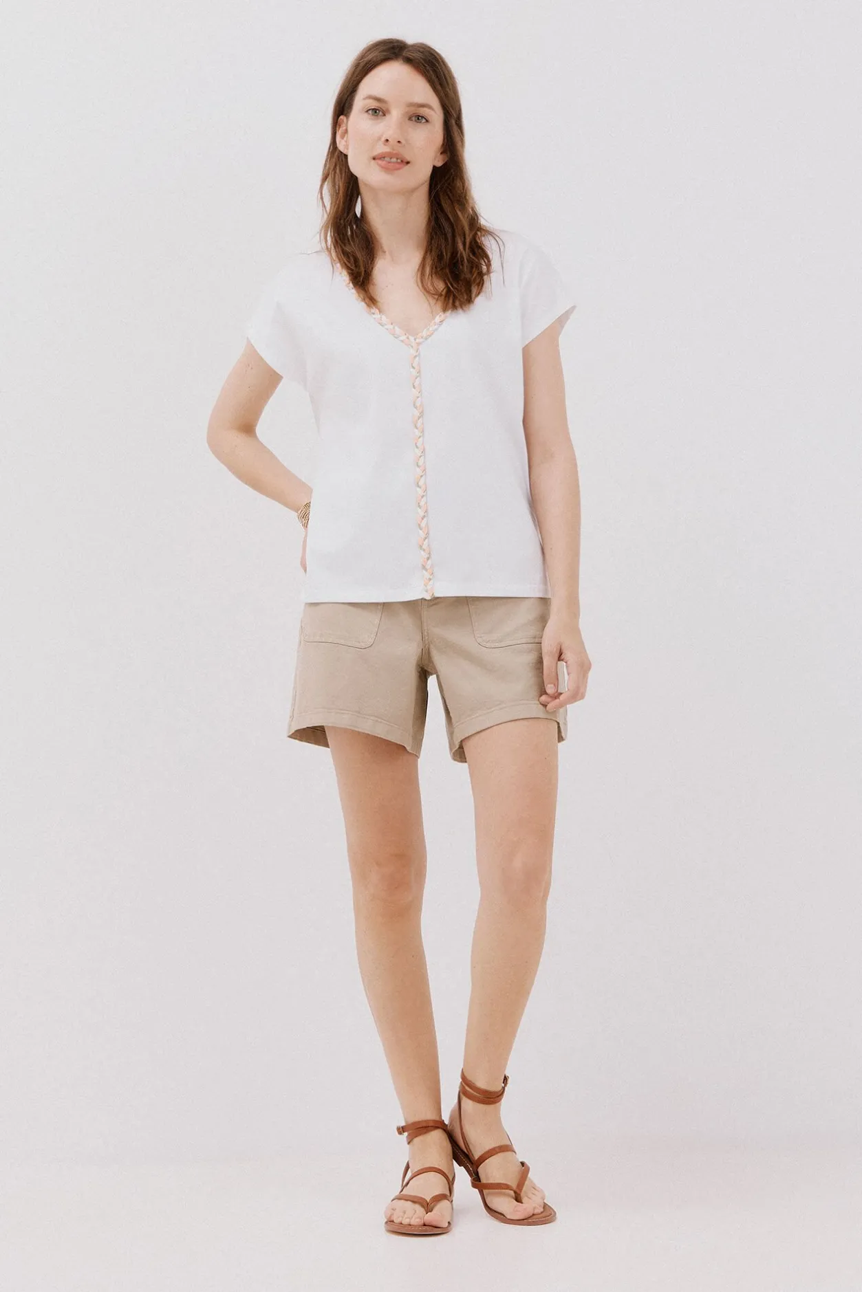 Cortefiel Camiseta cuello pico trenza Blanco Best