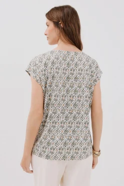 Cortefiel Camiseta pico con detalle puntilla Estampado verde Outlet