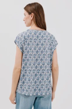 Cortefiel Camiseta pico con detalle puntilla Estampado azul Online