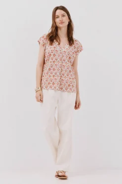 Cortefiel Camiseta pico con detalle puntilla Multicolor Hot