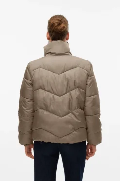 Vero Moda Cazadora de mujer acolchada Marr&oacute;n