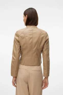 Vero Moda Cazadora efecto piel cuello Perkins Marr&oacute;n New