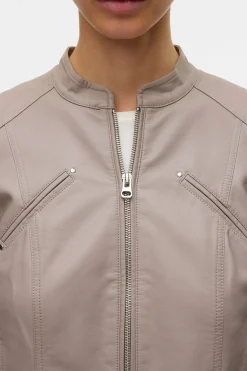 Vero Moda Cazadora efecto piel cuello Perkins Gris Outlet