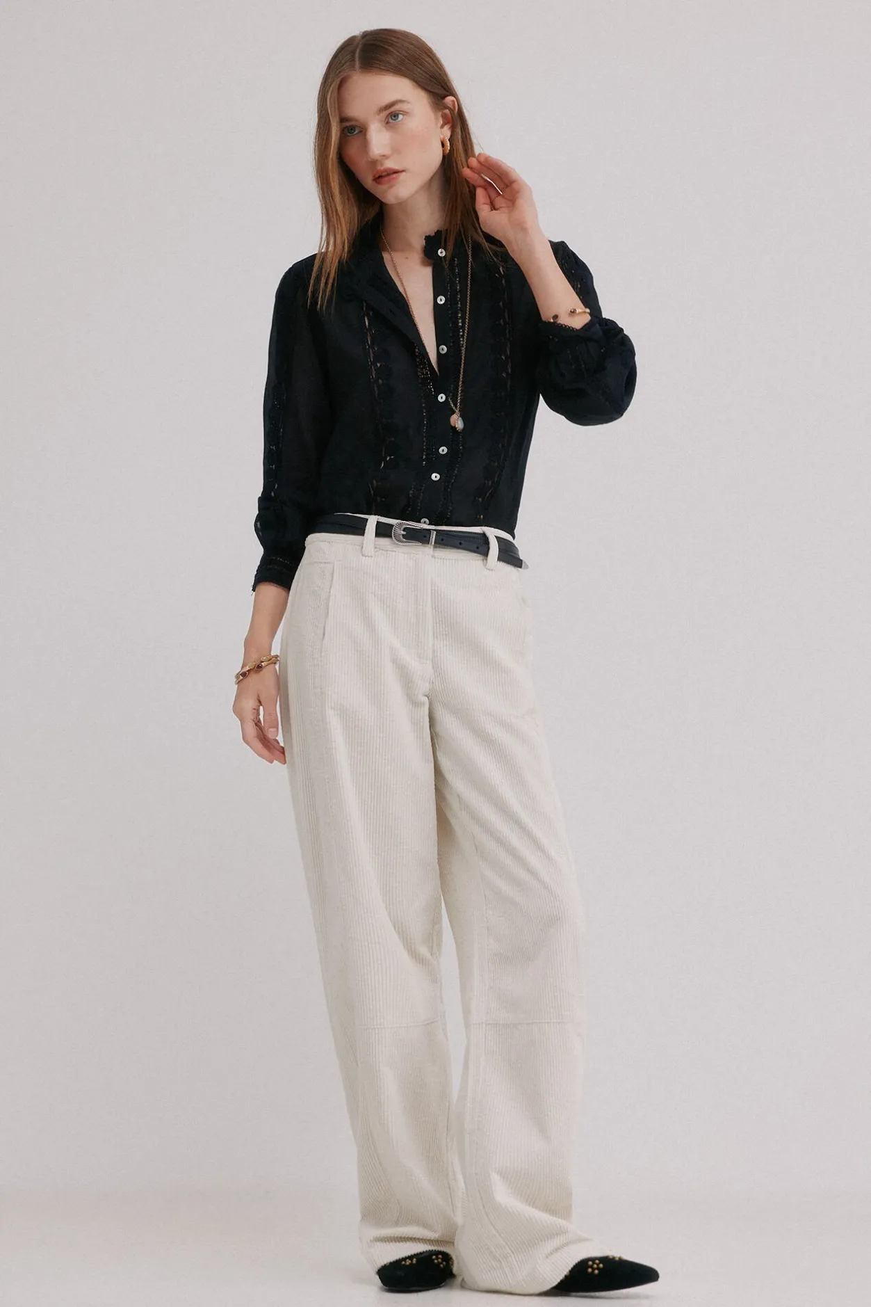 Hoss Intropia Celina. Blusa bordada Negro New