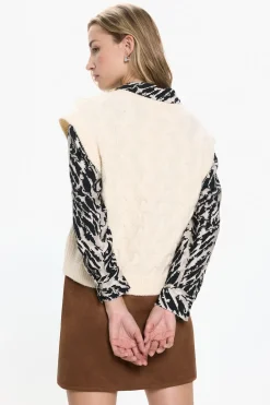 Vero Moda Chaleco de punto cuello pico Beige Online