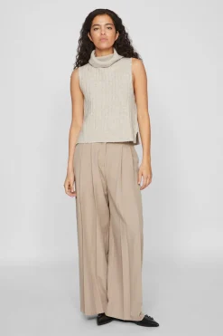 Vila Chaleco de punto de cuello vuelto Beige Hot