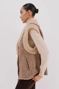 Cortefiel Chaleco efecto doble faz Marr&oacute;n Online