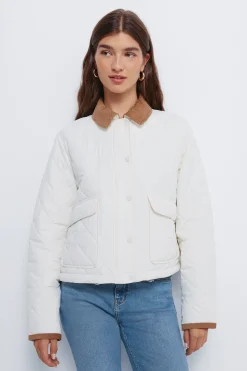 Springfield Chaqueta corta acolchada cuello pana blanco