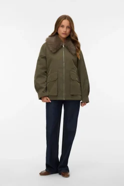 Vero Moda Chaqueta corta cuello de pelo Verde Online
