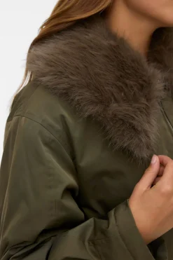 Vero Moda Chaqueta corta cuello de pelo Verde Online