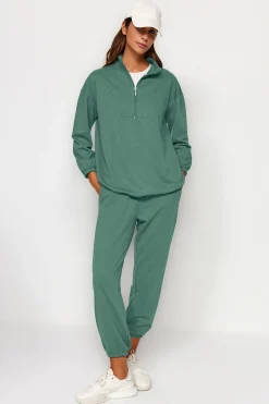 Trendyol Conjunto chándal verde sudadera y pantalón kaki Sale