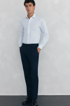 Conjunto de camisa y pantalón Discount